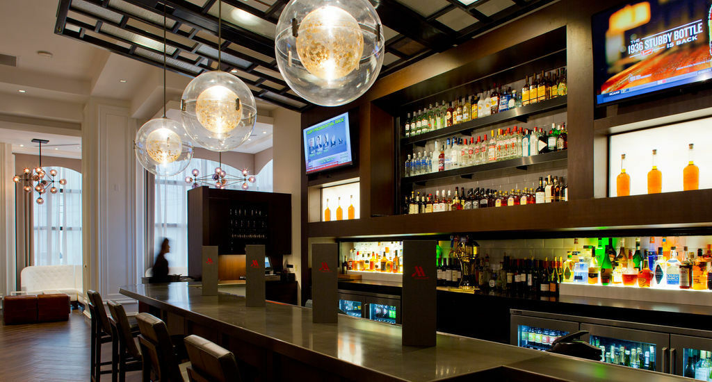New Orleans Marriott Metairie At Lakeway Exterior photo